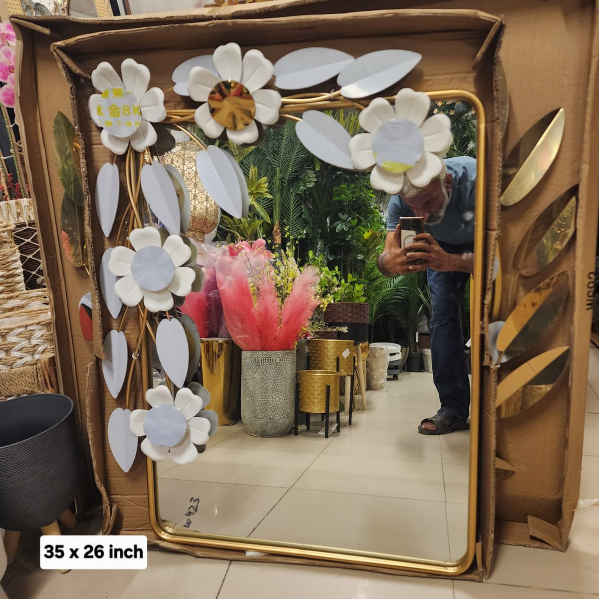 Floral decorative wall mirror