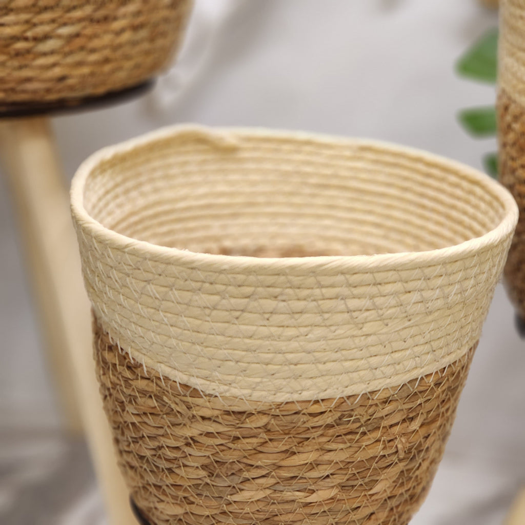 woven jute/rattan plant stand set with tripod wooden legs
