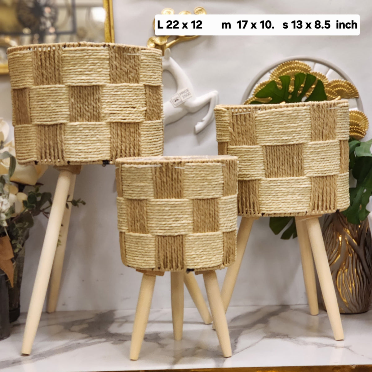woven jute/rattan plant stand set with tripod wooden legs
