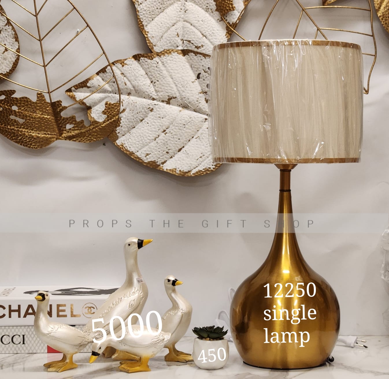 Gold Teardrop Table Lamp
