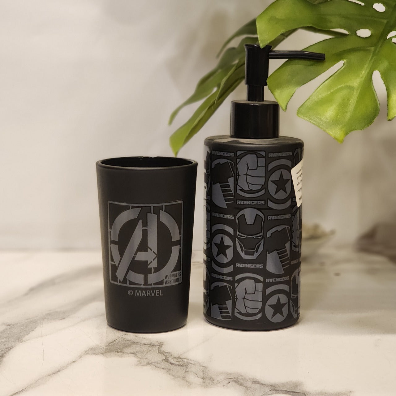 Marvel Avengers Matte Black Bathroom Set