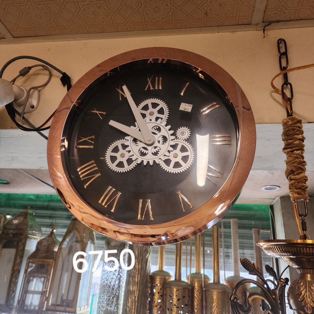 Moving Gear Wall Clock