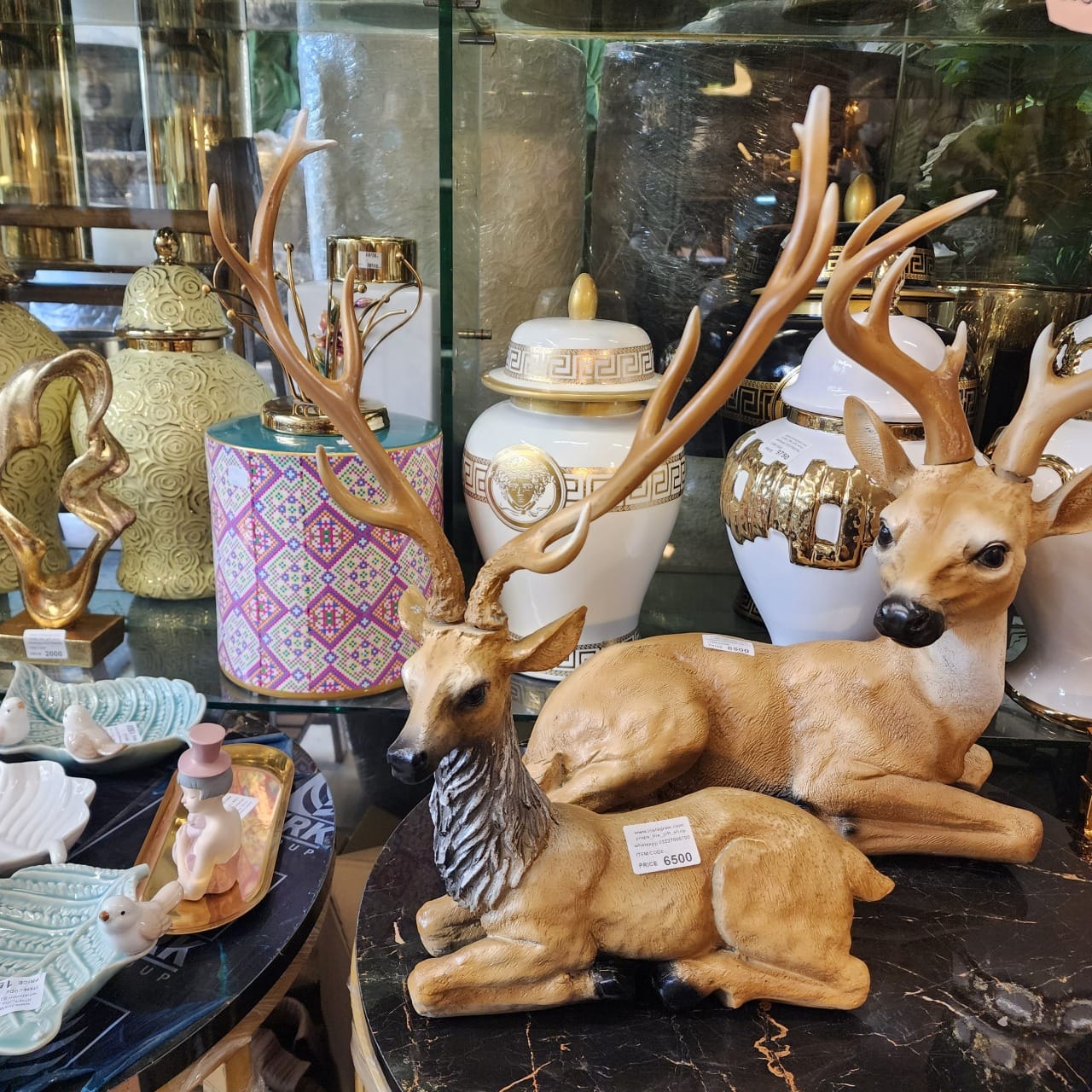 Sitting Deer Figurine Set
