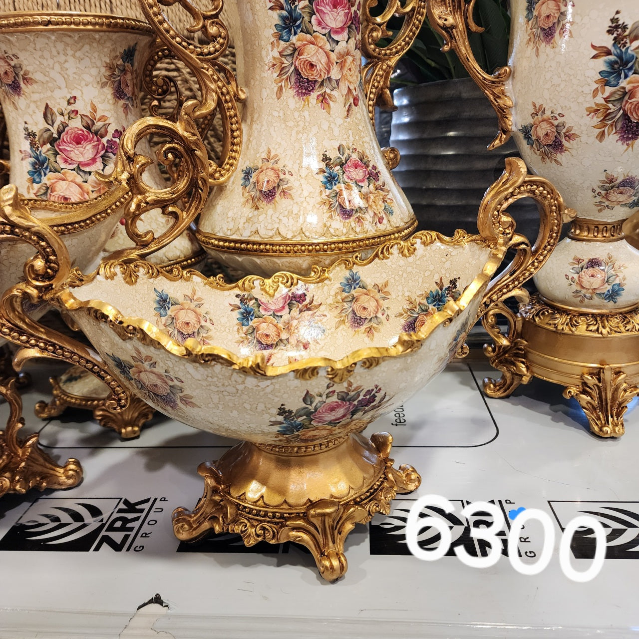 Rococo-revival decorative ware