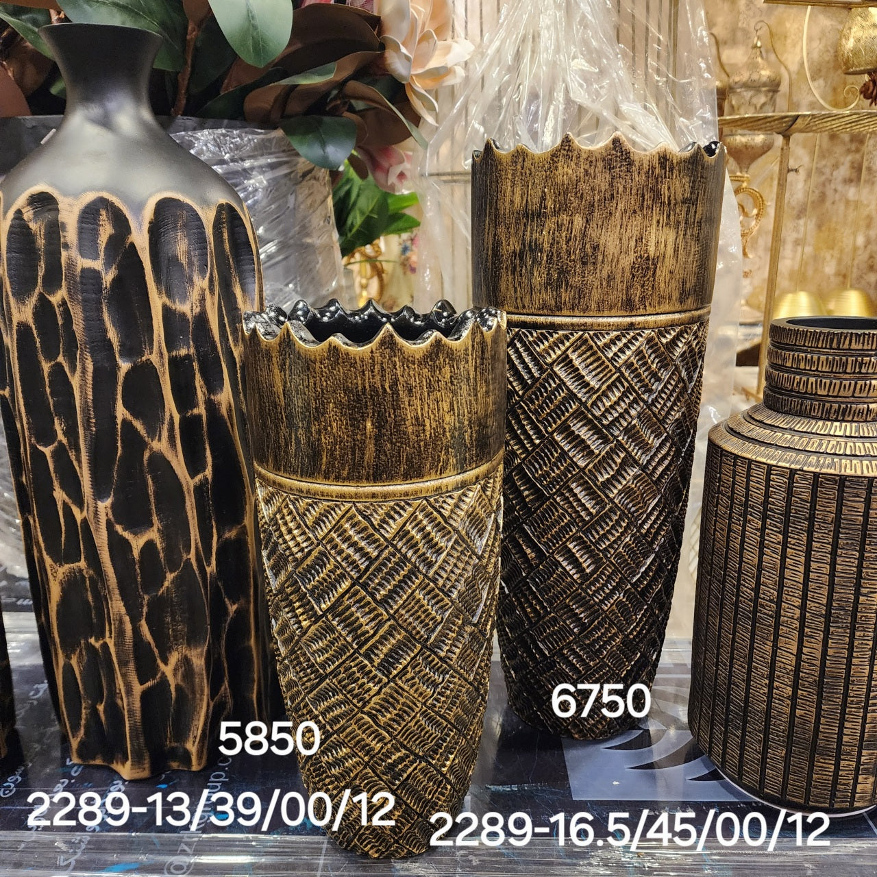 Scalloped Rim Geometric Vases