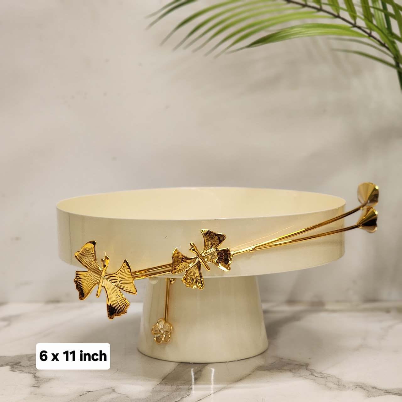 ginkgo leaf decorative pedestal cake stand