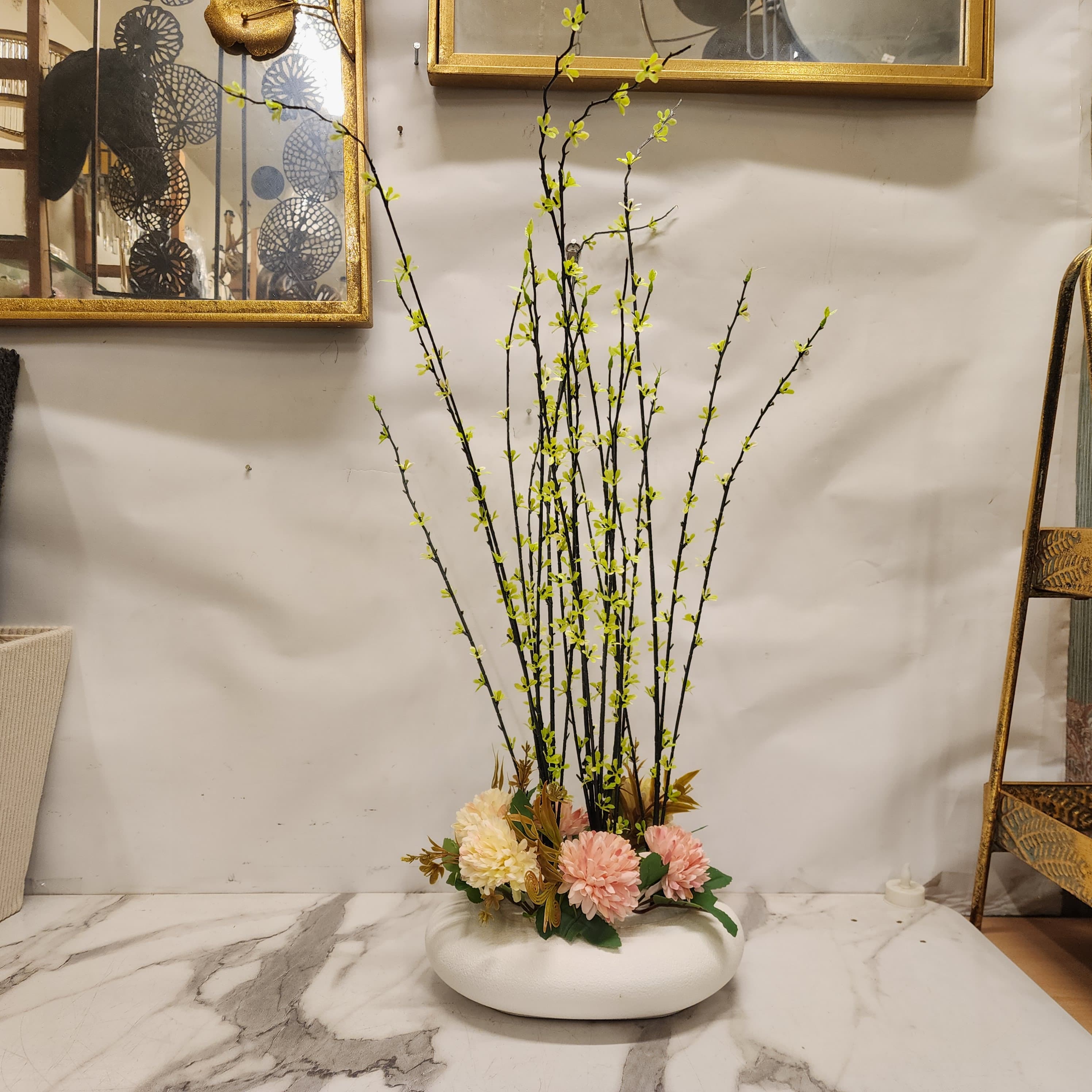 Ikebana-style artificial arrangement set