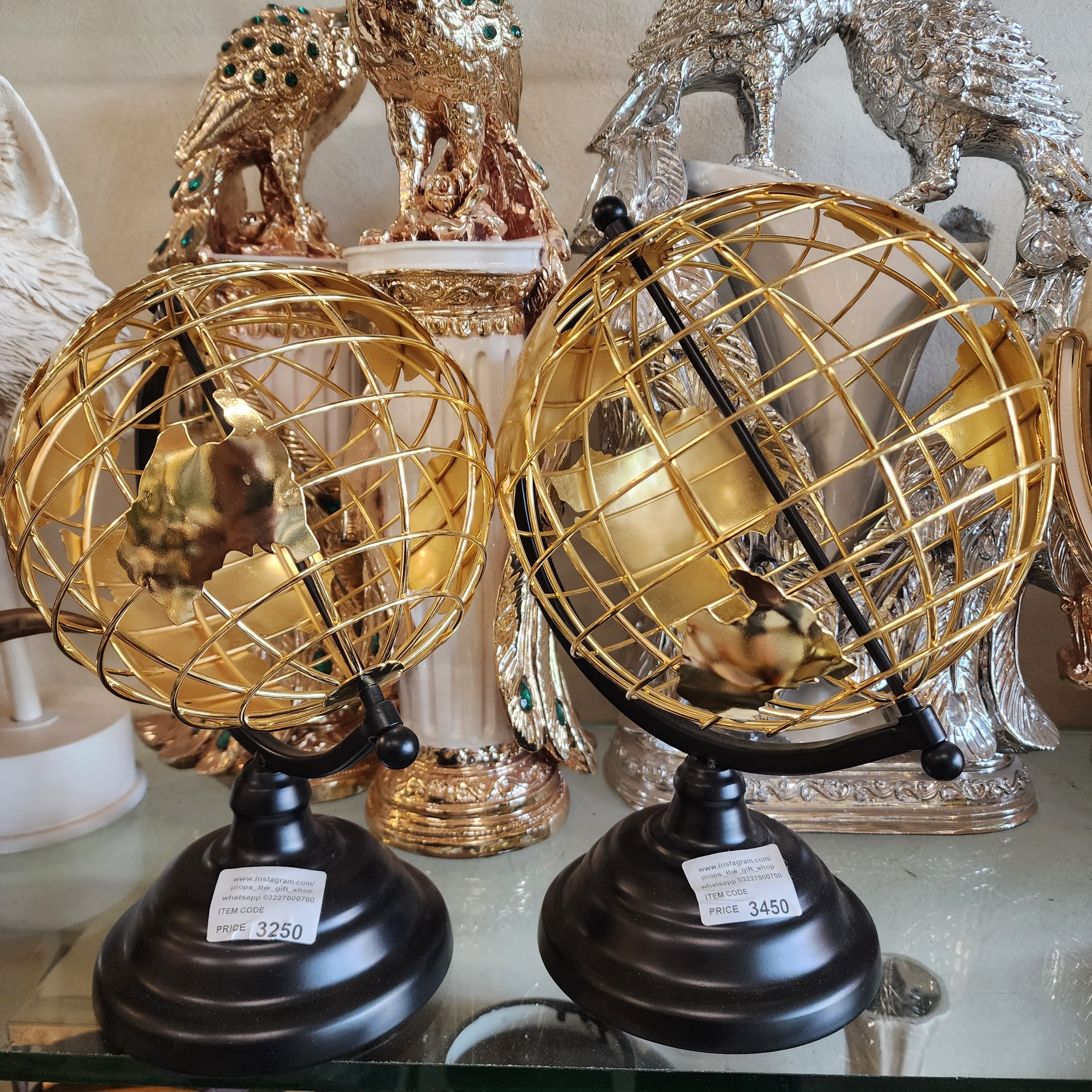 Gold Metal Wire Globe Table Decor