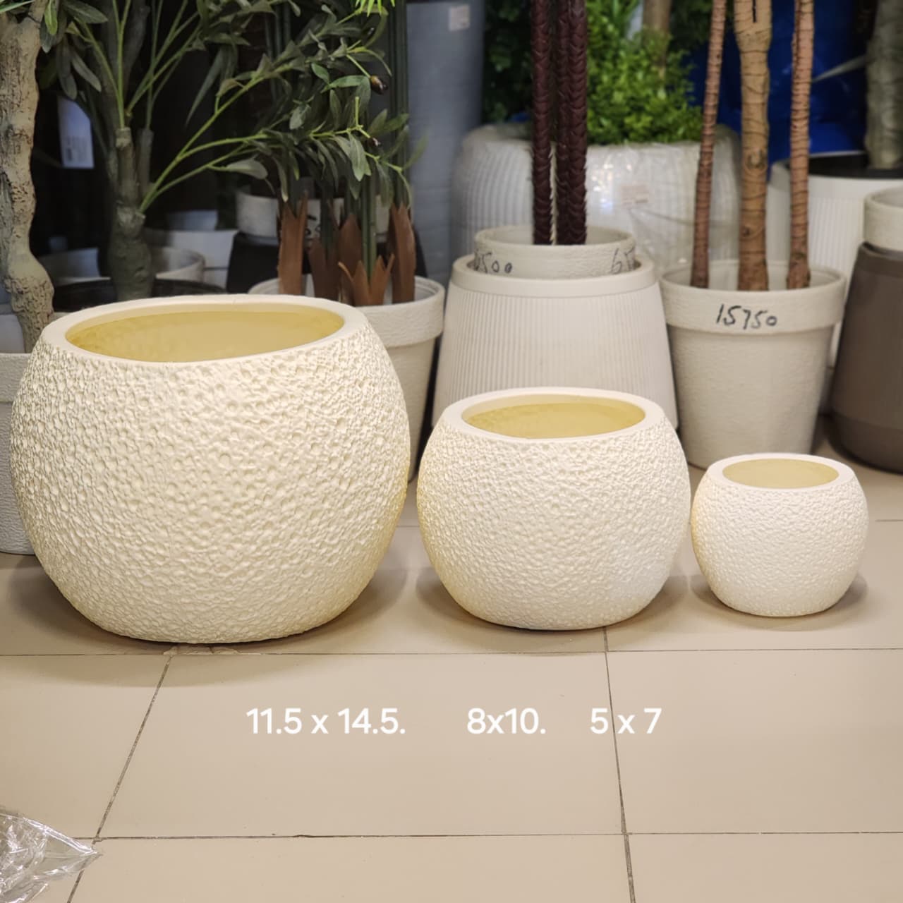 textured spherical or globe planters