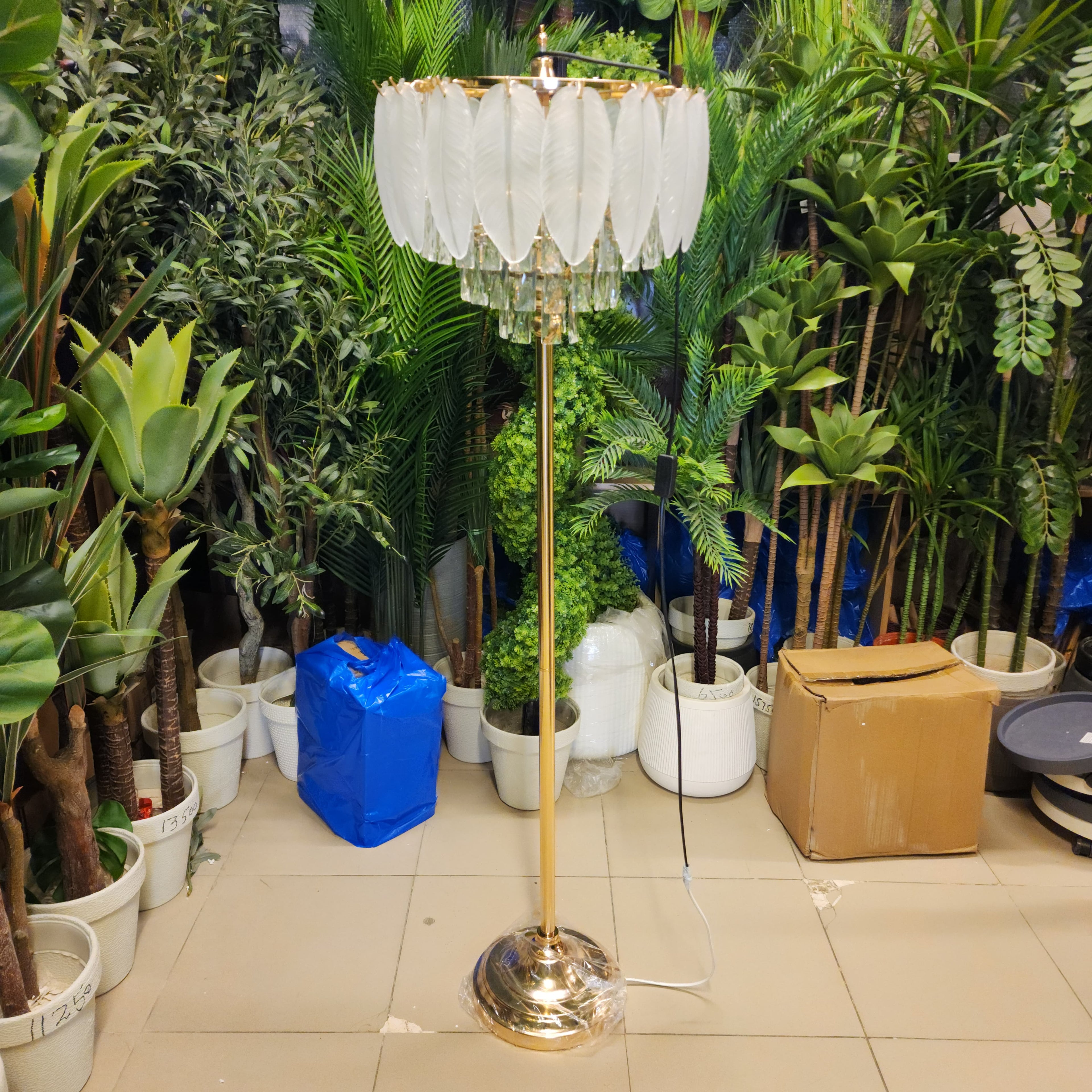 Modern Art Deco Glass Feather Floor Lamp