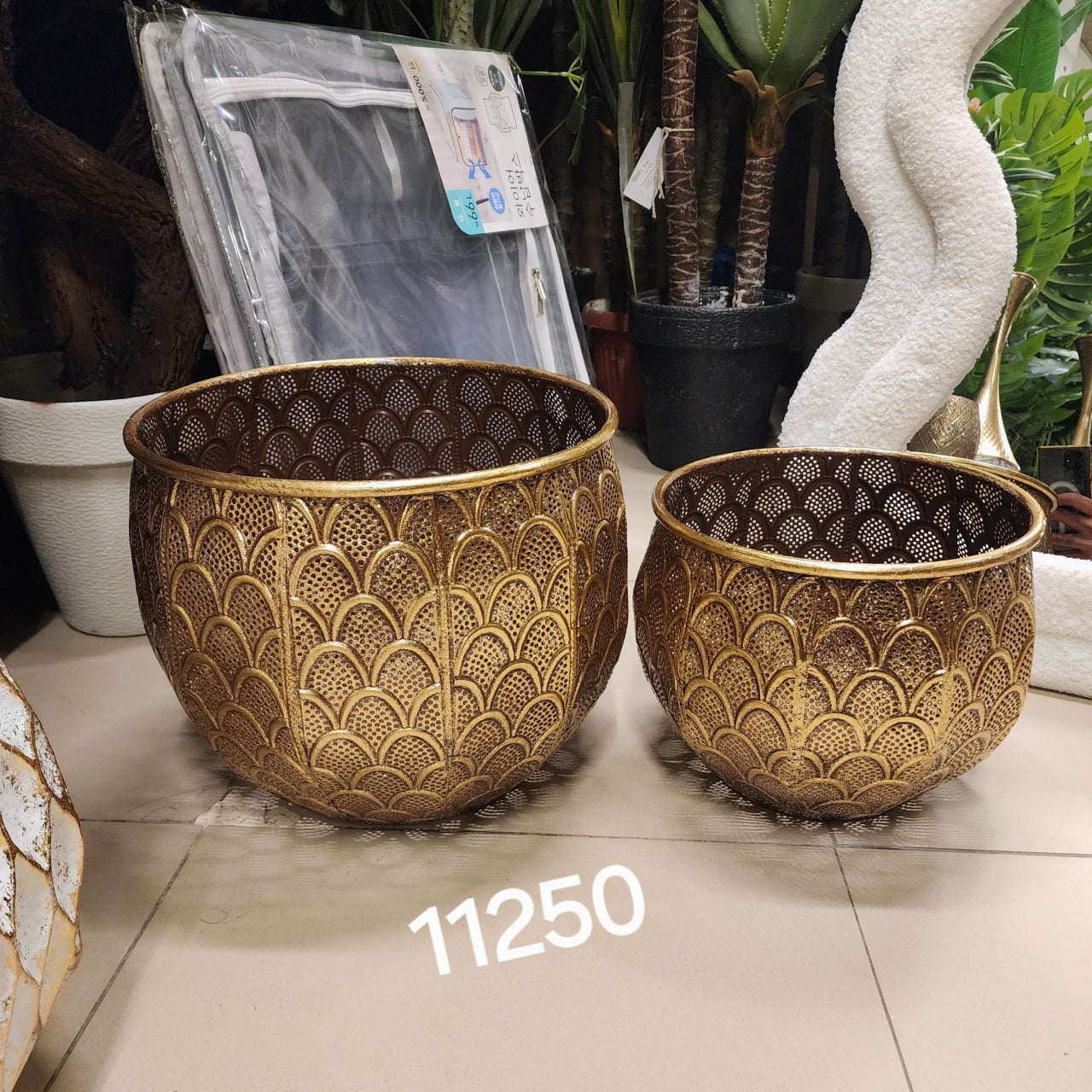 scalloped metal planters