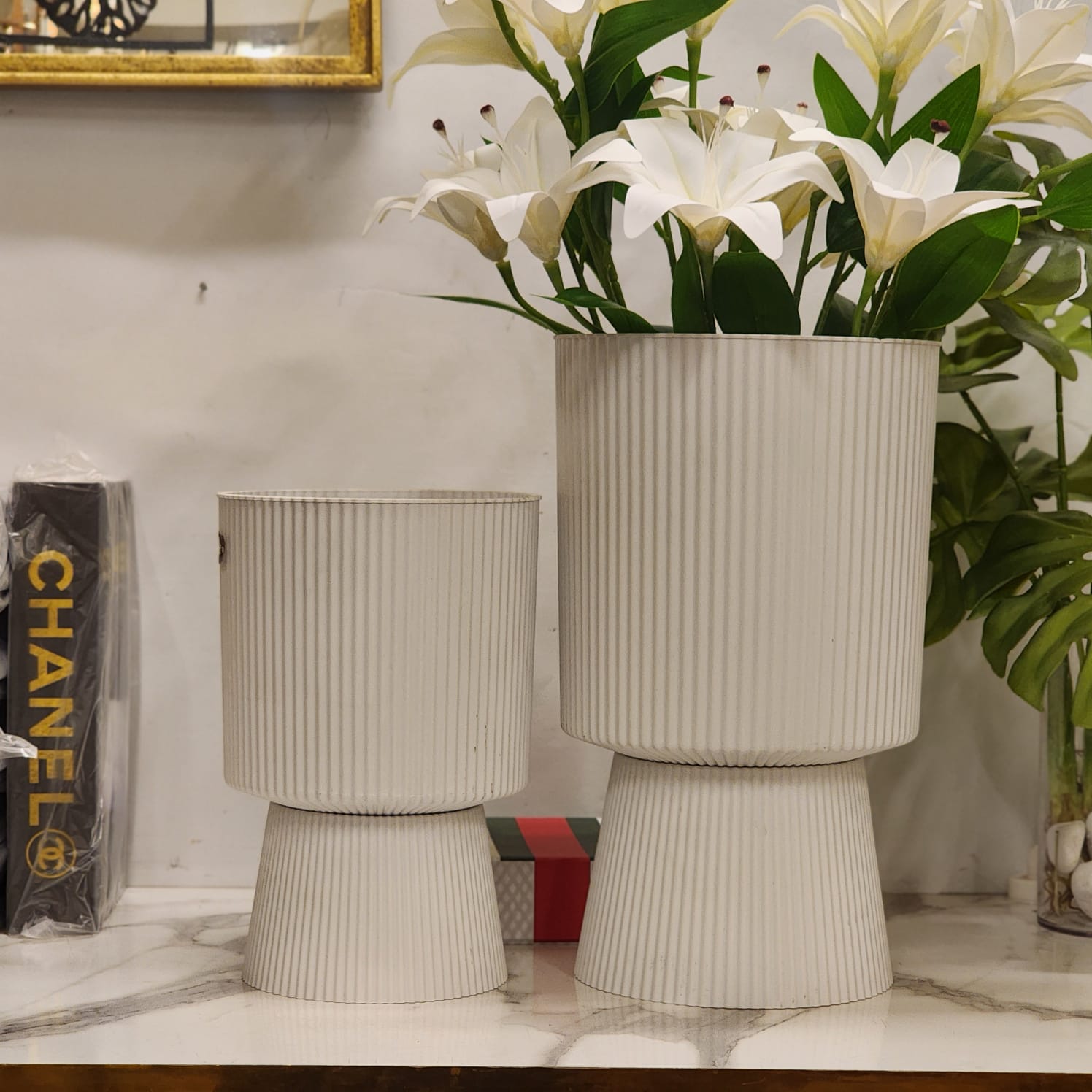 Ribbed Pedestal Planter Set
