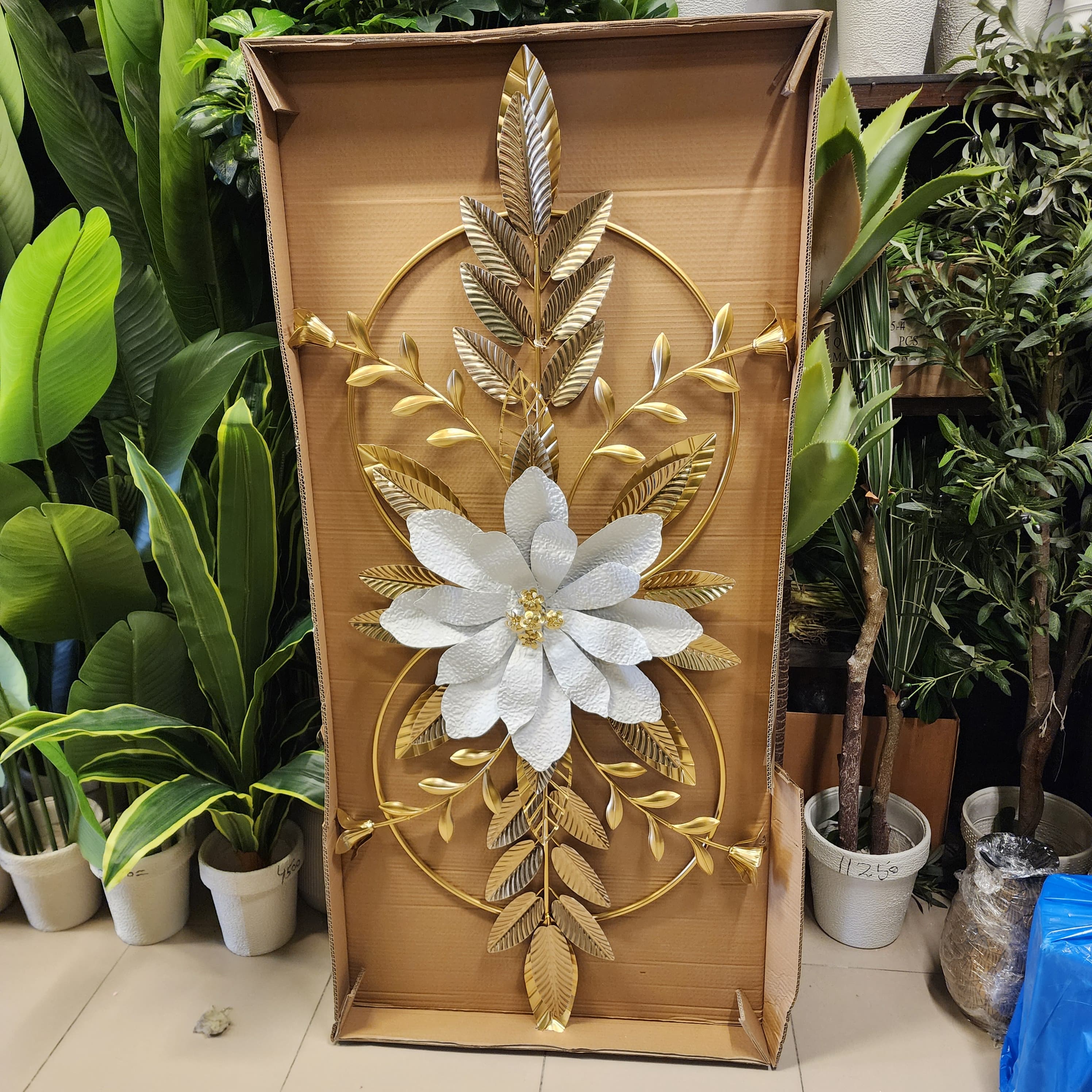 3D metal floral wall art / metal wall sculpture