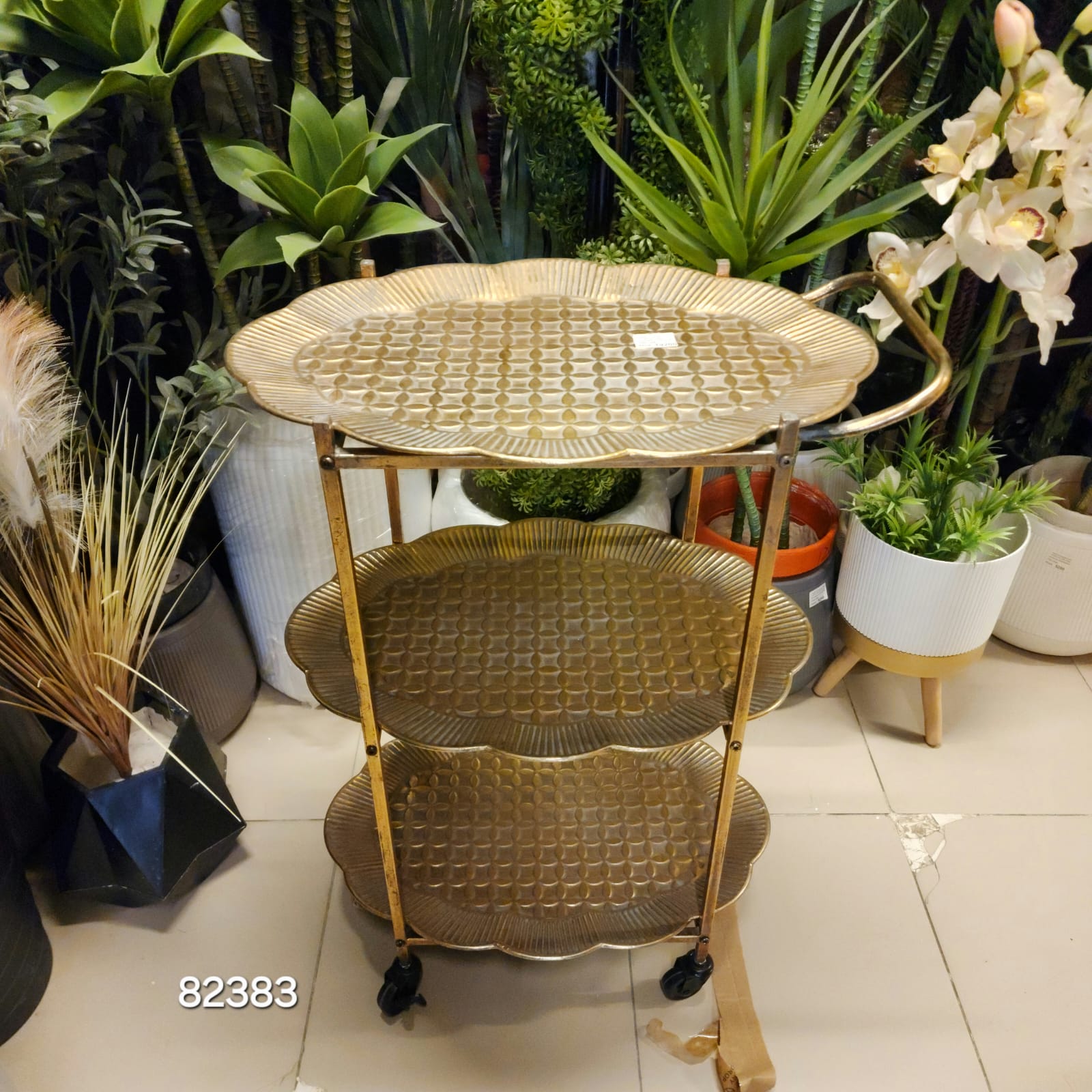 3-Tier Gold Scalloped Serving Cart