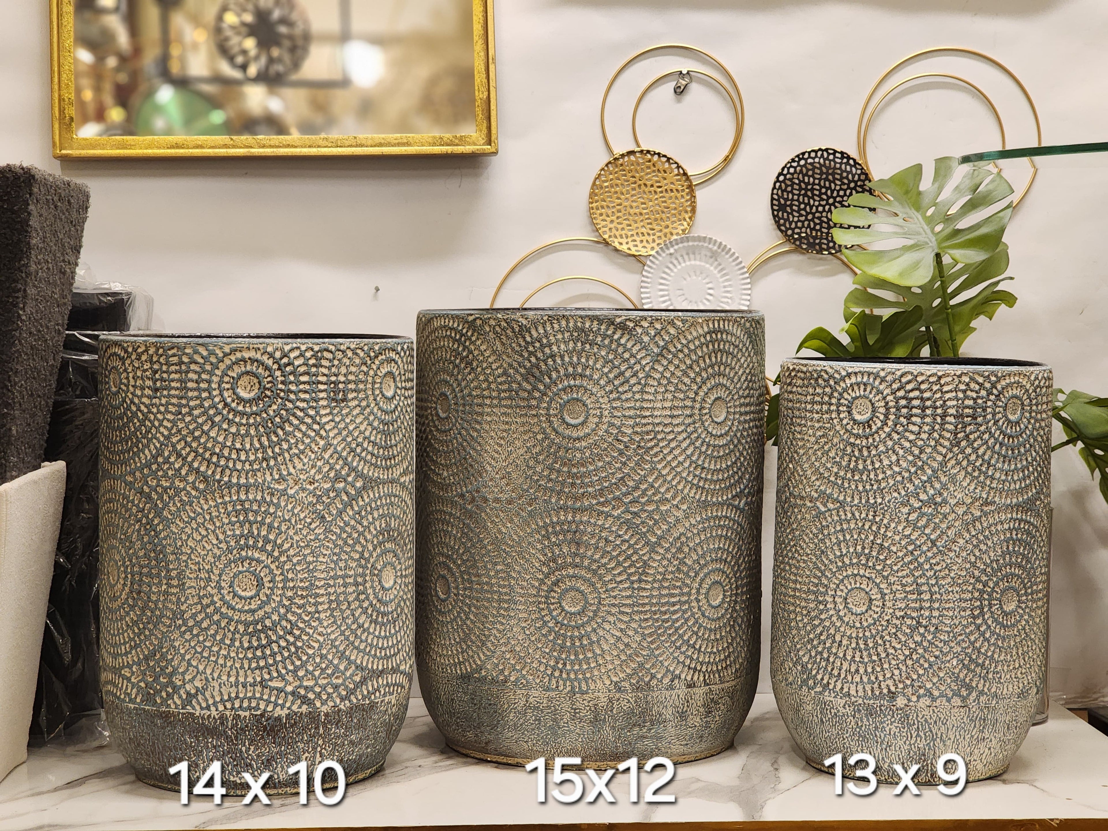 embossed ceramic cylinder planters