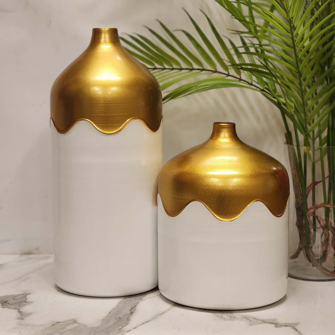 Black and Gold Drip/Wave Decorative Vase
