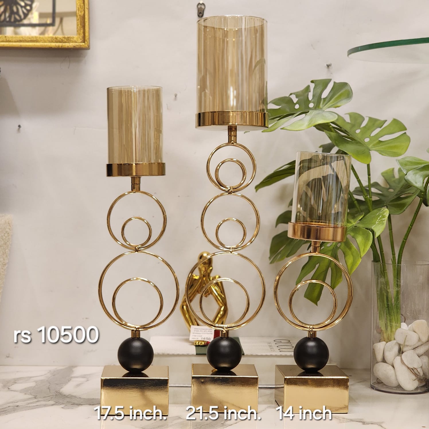 Set of 3 Geometric Interlocking Ring Gold Candle Stands with Amber Glass